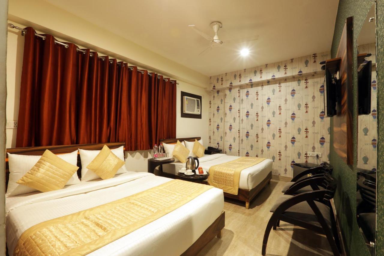 Hotel Classic New Delhi Extérieur photo