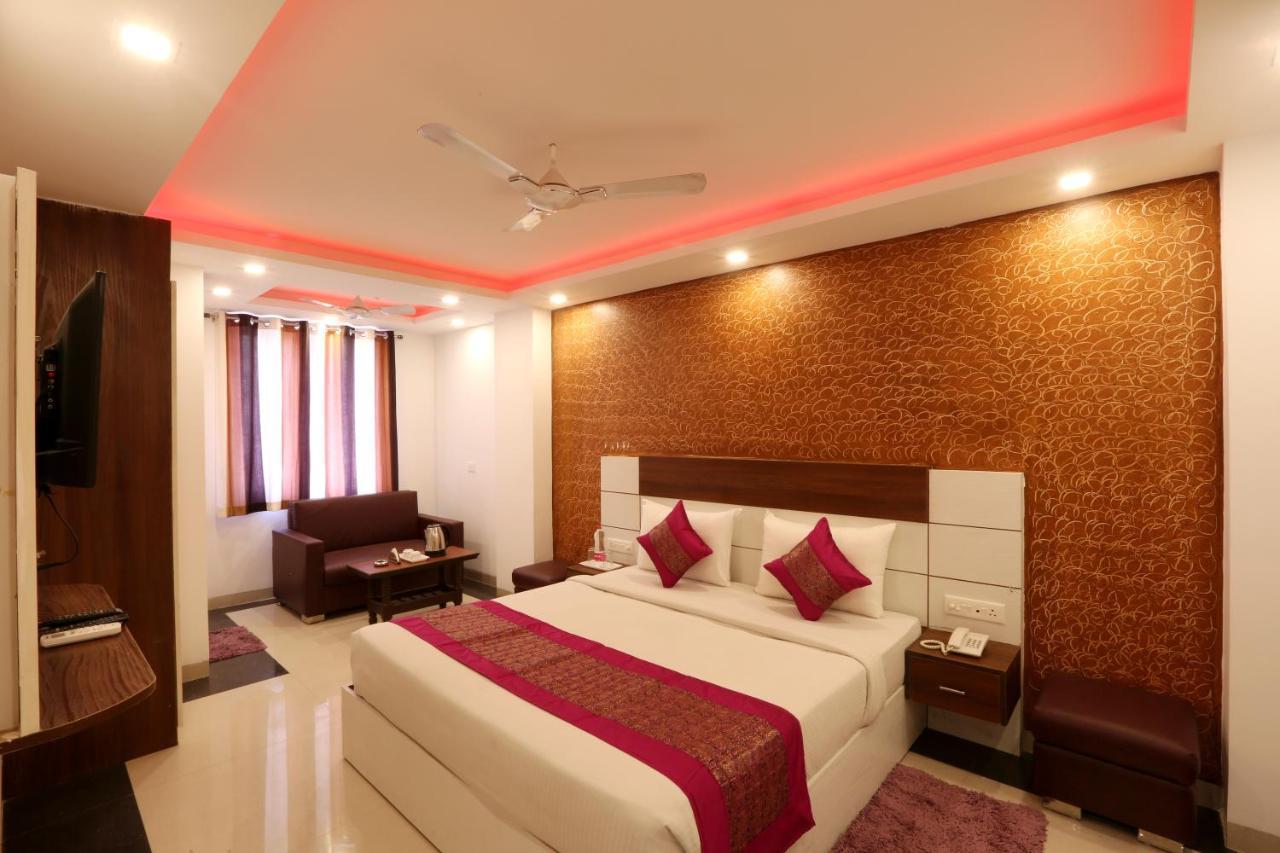 Hotel Classic New Delhi Extérieur photo
