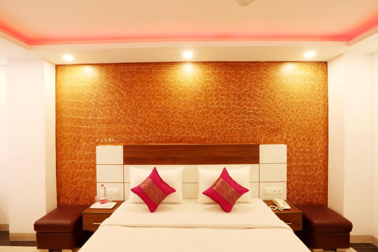 Hotel Classic New Delhi Extérieur photo