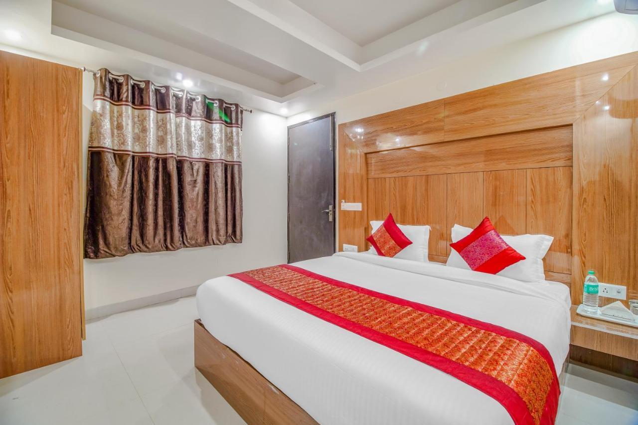 Hotel Classic New Delhi Extérieur photo